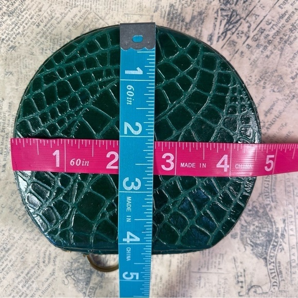 WALES Sweetheart vintage Compact Coin Change Purse Round Zipper - Picture 10 of 10